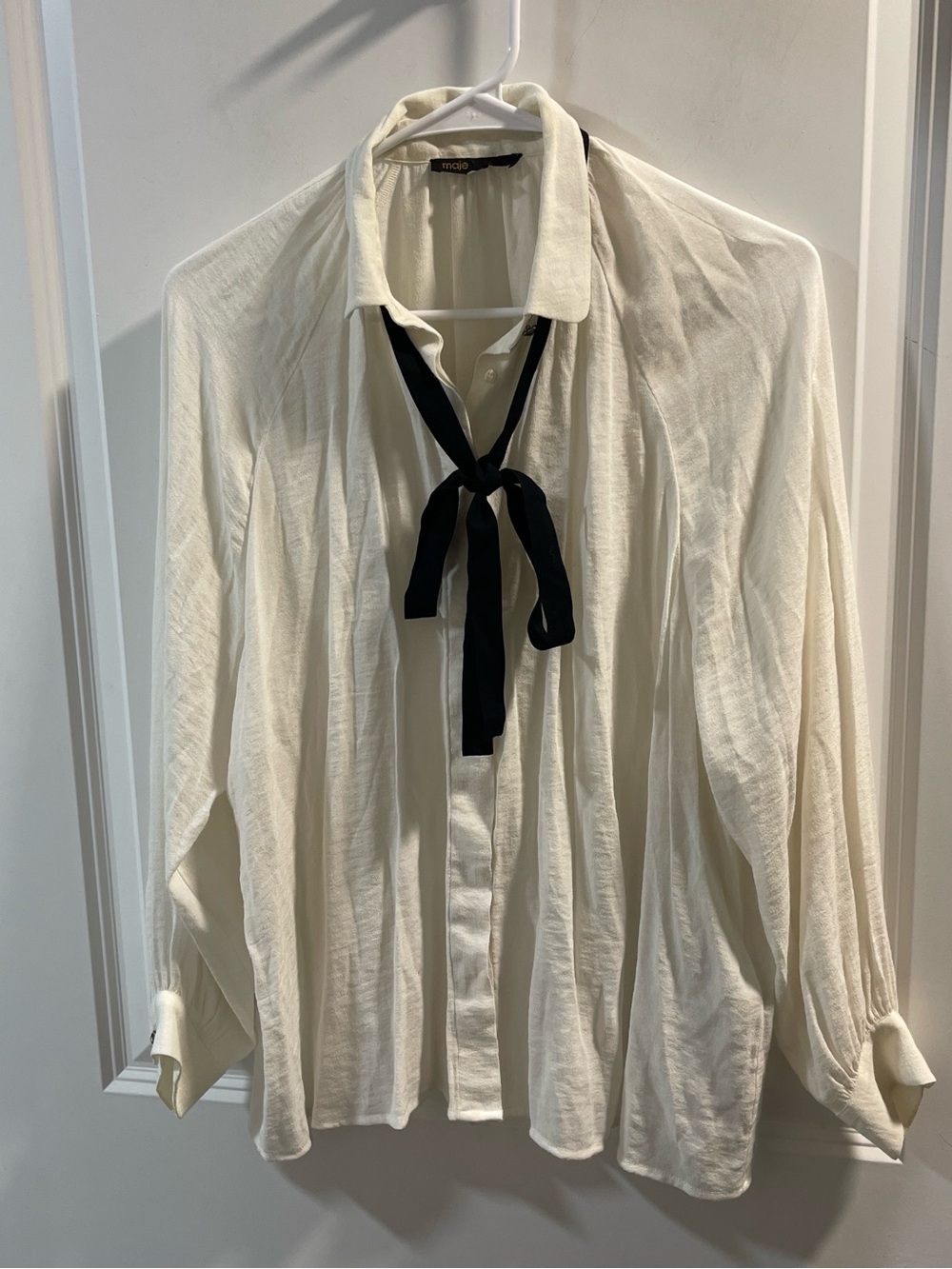 Maje Cream Button-Down Shirt with Black Neck Tie Have Spots Size 1